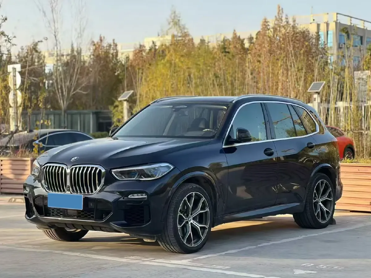2021 BMW X5 3.0T 340HP L6 8AT,autocango,china used car exporter,china ev exporter,chinese used car exporter,chinese used ev exporter
