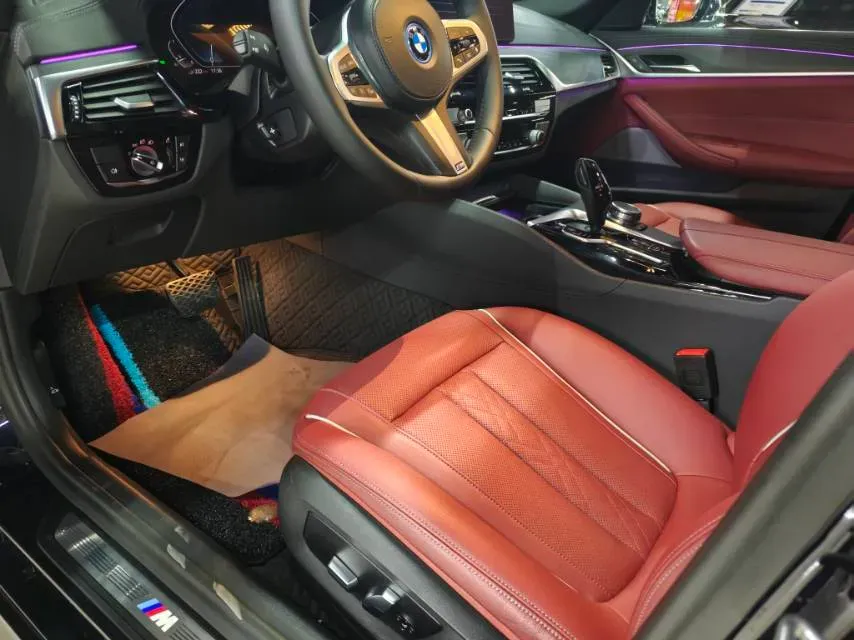 2022 BMW 5 Series 2.0T 184HP L4 8AT PHEV 17.7KWH,autocango,china used car exporter,china ev exporter,chinese used car exporter,chinese used ev exporter