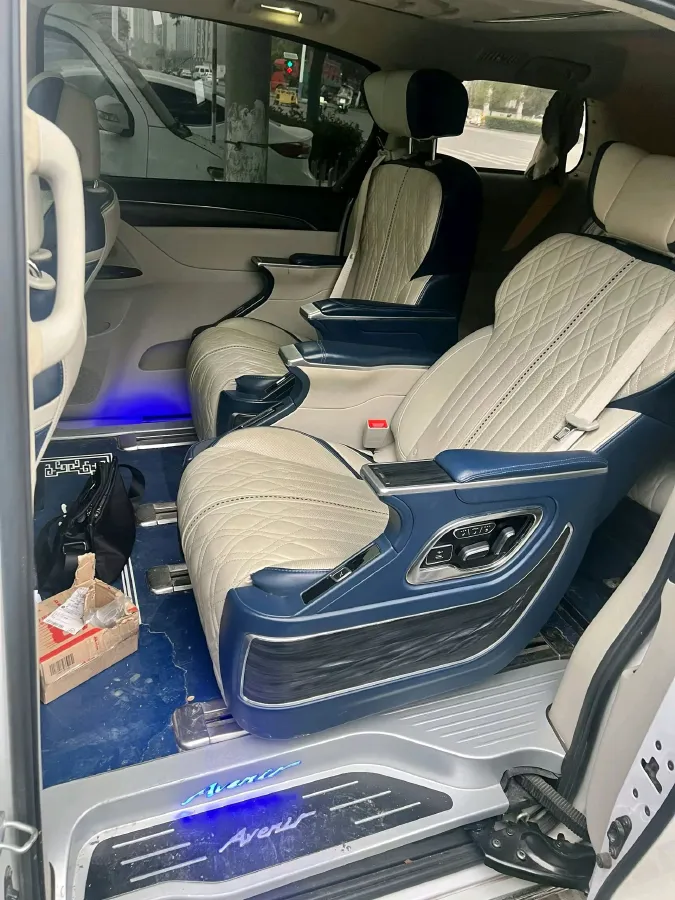 2021 Buick GL8 2.0T 237HP L4 9AT,autocango,china used car exporter,china ev exporter,chinese used car exporter,chinese used ev exporter