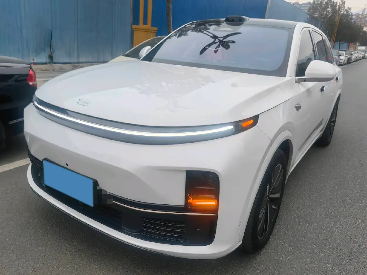 2024 Li L8 Range Extended 154HP REEV 42.8KWH