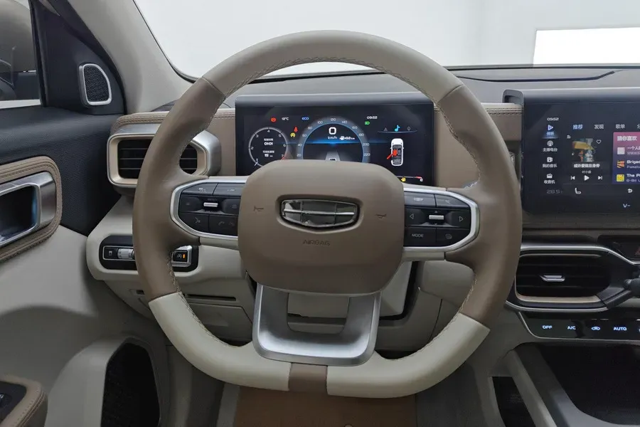 2020 Geely ICON 1.5T 177HP L3 7DCT,autocango,china used car exporter,china ev exporter,chinese used car exporter,chinese used ev exporter