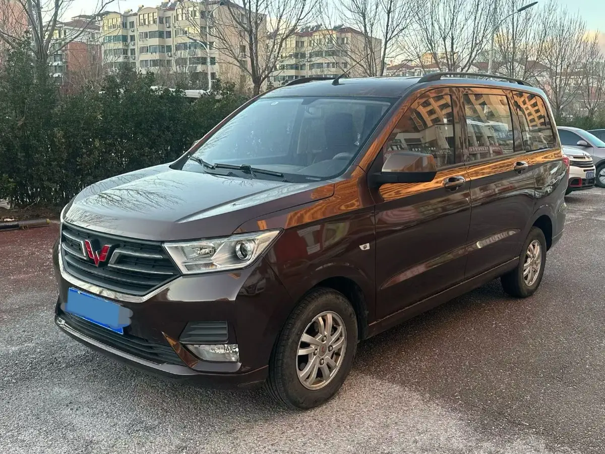 2021 WuLing HongGuang 1.5L 99HP L4 6MT