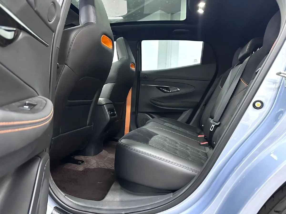 2022 ChangAn UNI-T 1.5T 188HP L4 7DCT,autocango,china used car exporter,china ev exporter,chinese used car exporter,chinese used ev exporter