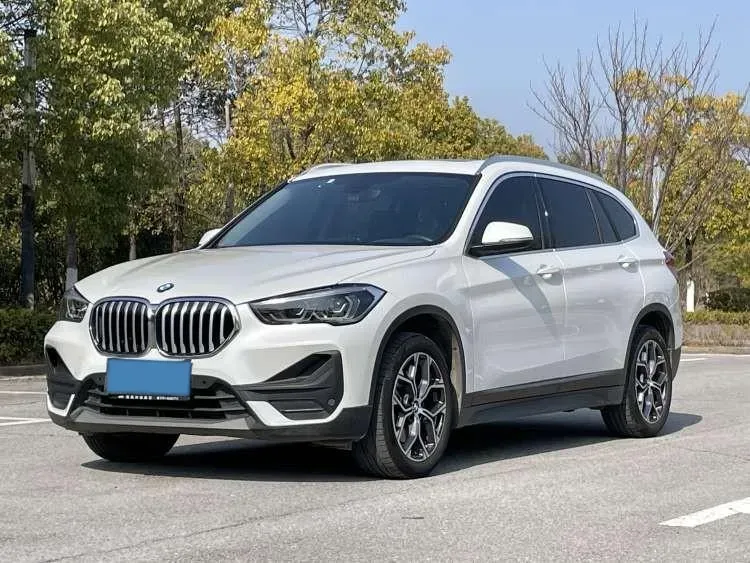 2022 BMW X1 2.0T 192HP L4 7DCT,autocango,china used car exporter,china ev exporter,chinese used car exporter,chinese used ev exporter