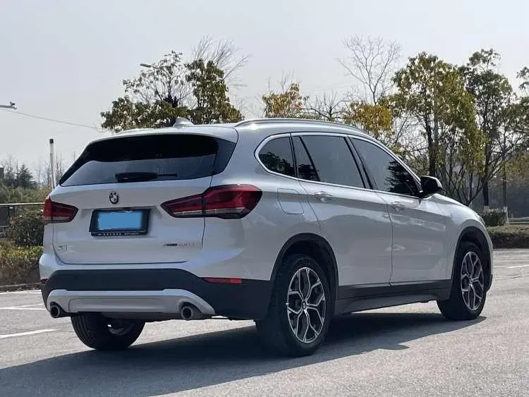 2022 BMW X1 2.0T 192HP L4 7DCT,autocango,china used car exporter,china ev exporter,chinese used car exporter,chinese used ev exporter