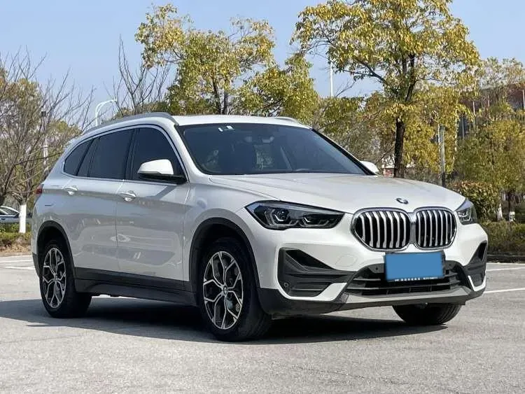 2022 BMW X1 2.0T 192HP L4 7DCT,autocango,china used car exporter,china ev exporter,chinese used car exporter,chinese used ev exporter