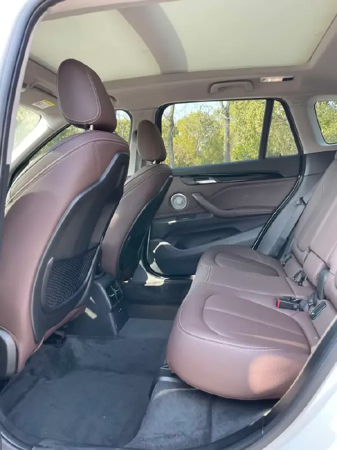 2022 BMW X1 2.0T 192HP L4 7DCT,autocango,china used car exporter,china ev exporter,chinese used car exporter,chinese used ev exporter