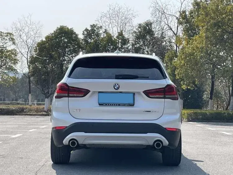 2022 BMW X1 2.0T 192HP L4 7DCT,autocango,china used car exporter,china ev exporter,chinese used car exporter,chinese used ev exporter