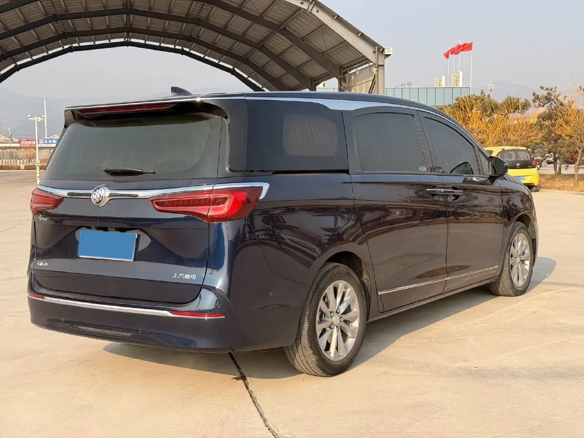 2022 Buick GL8 2.0T 237HP L4 9AT,autocango,china used car exporter,china ev exporter,chinese used car exporter,chinese used ev exporter