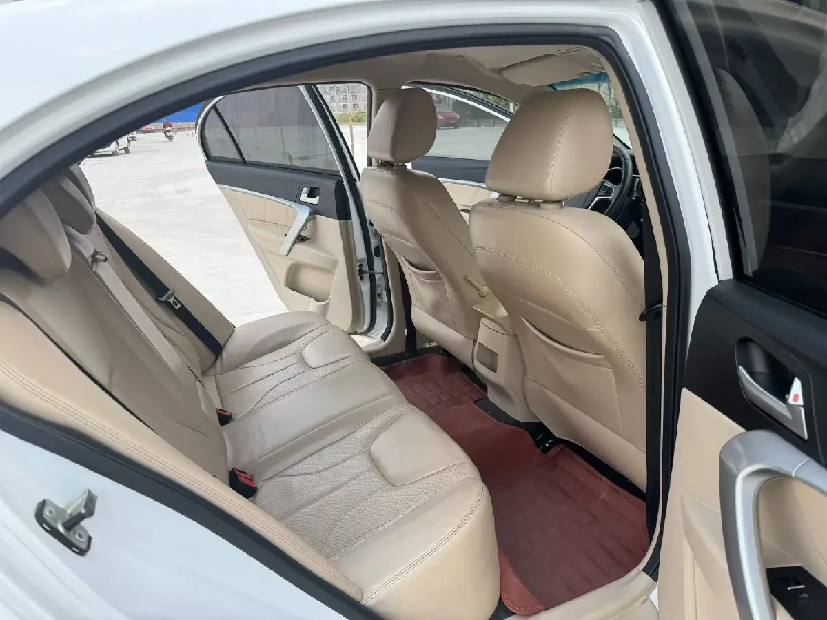 2017 Geely Emgrand 1.5L 109HP L4 5MT,autocango,china used car exporter,china ev exporter,chinese used car exporter,chinese used ev exporter