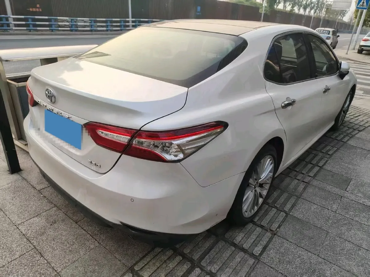 2019 Toyota Camry 2.5L 178HP L4 E-CVT Hybrid,autocango,china used car exporter,china ev exporter,chinese used car exporter,chinese used ev exporter
