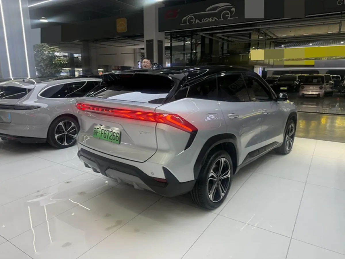 2025 Geely Galaxy L7 1.5L 112HP L4 1DHT PHEV 18.4KWH,autocango,china used car exporter,china ev exporter,chinese used car exporter,chinese used ev exporter