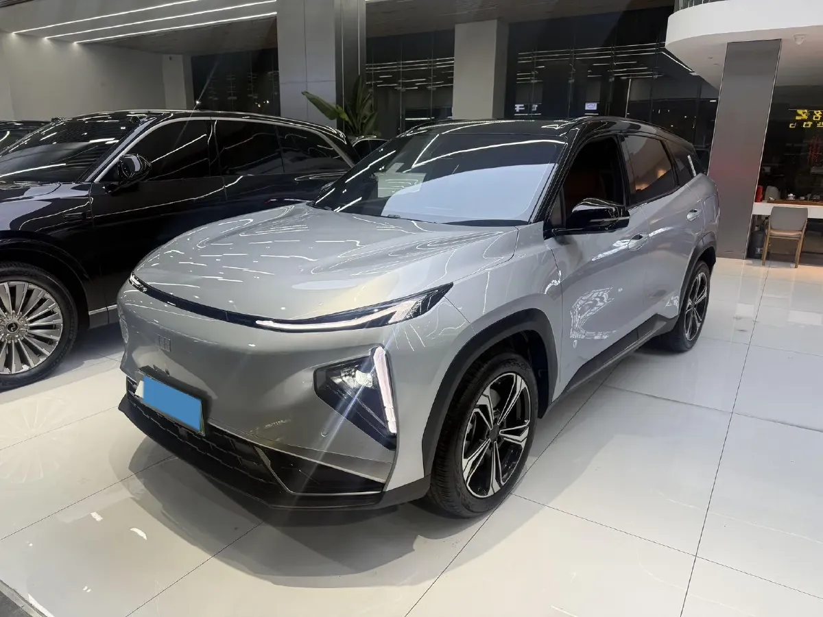 2025 Geely Galaxy L7 1.5L 112HP L4 1DHT PHEV 18.4KWH,autocango,china used car exporter,china ev exporter,chinese used car exporter,chinese used ev exporter