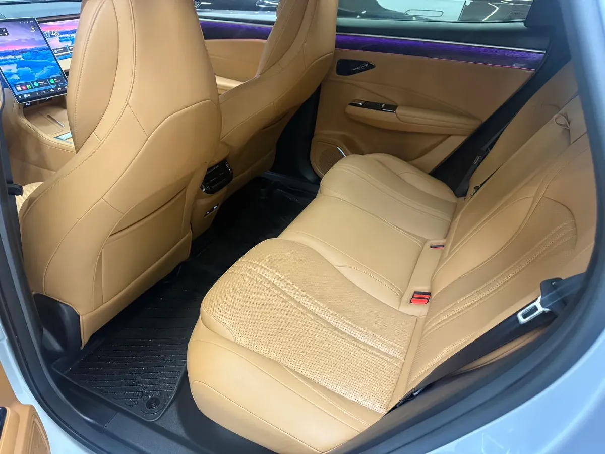 2025 Geely Galaxy L7 1.5L 112HP L4 1DHT PHEV 18.4KWH,autocango,china used car exporter,china ev exporter,chinese used car exporter,chinese used ev exporter