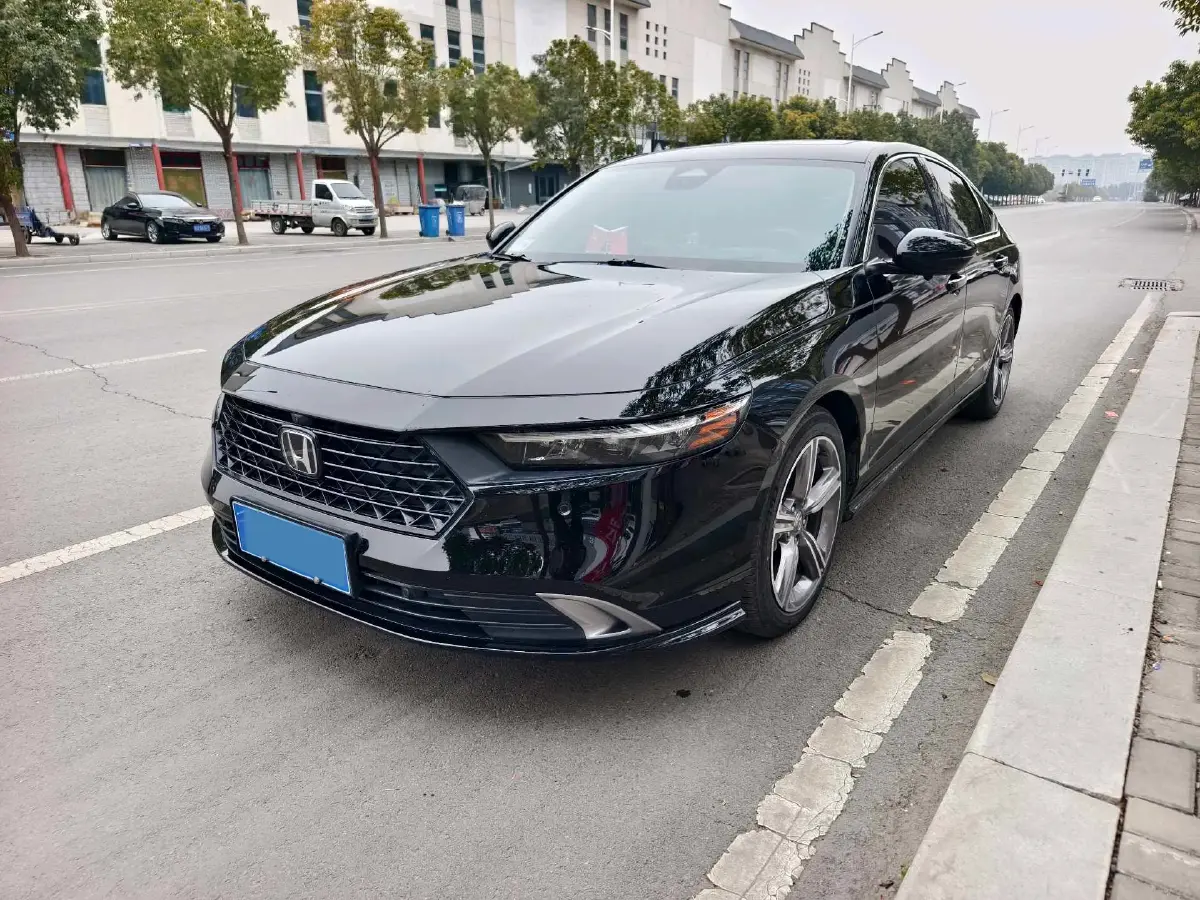 2023 Honda Accord 1.5T 192HP L4 CVT