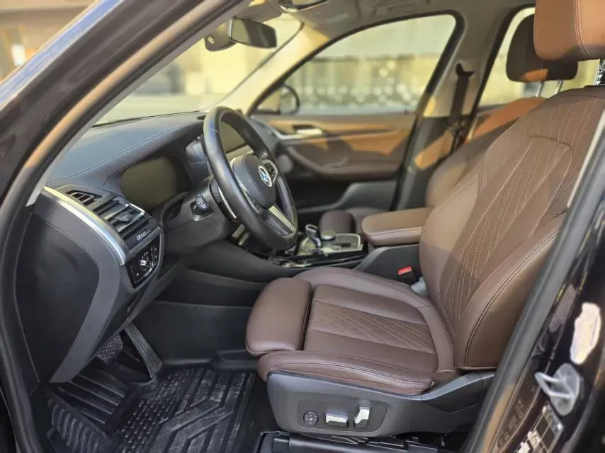 2022 BMW X3 2.0T 252HP L4 8AT,autocango,china used car exporter,china ev exporter,chinese used car exporter,chinese used ev exporter