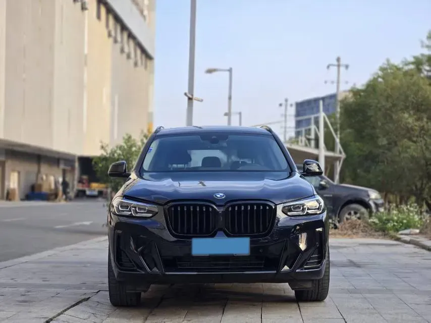 2022 BMW X3 2.0T 252HP L4 8AT,autocango,china used car exporter,china ev exporter,chinese used car exporter,chinese used ev exporter