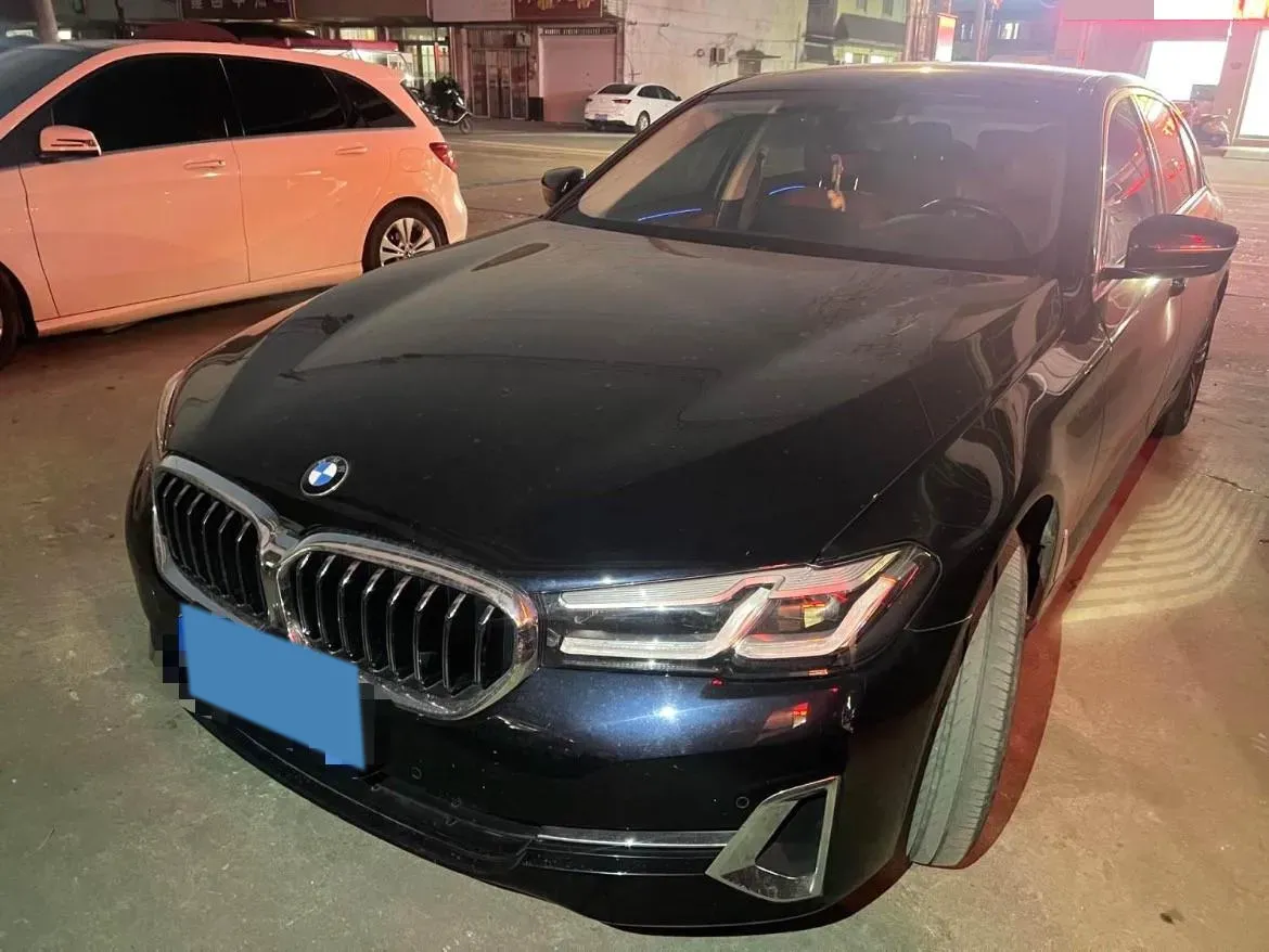 2022 BMW 5 Series 2.0T 252HP L4 8AT,autocango,china used car exporter,china ev exporter,chinese used car exporter,chinese used ev exporter