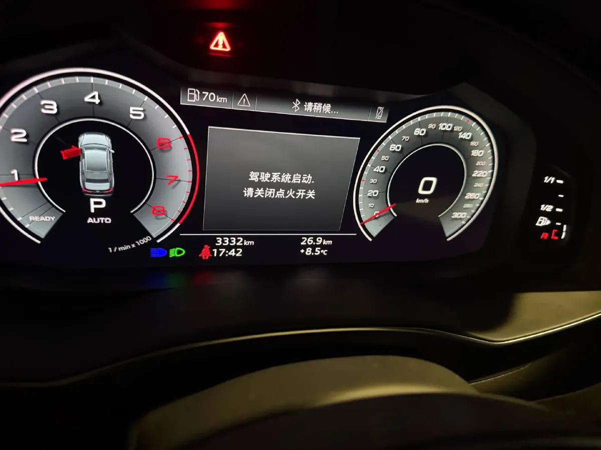 2025 Audi A6L 2.0T 190HP L4 7DCT,autocango,china used car exporter,china ev exporter,chinese used car exporter,chinese used ev exporter