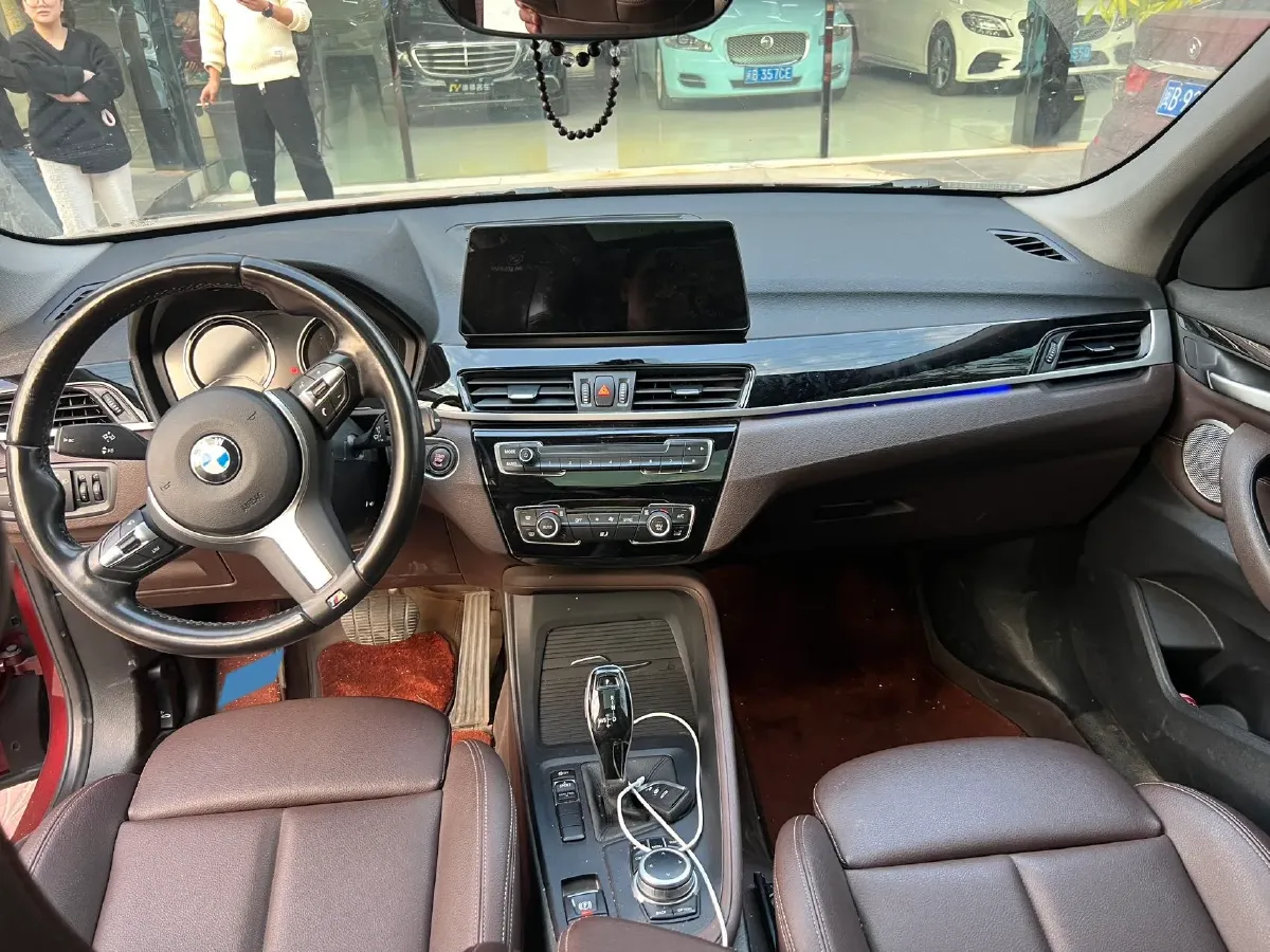 2021 BMW X1 2.0T 192HP L4 7DCT,autocango,china used car exporter,china ev exporter,chinese used car exporter,chinese used ev exporter