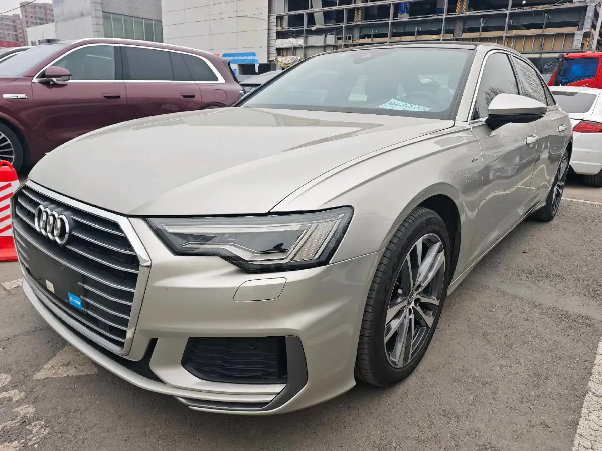2019 Audi A6L 2.0T 190HP L4 7DCT