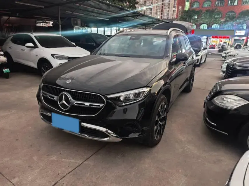 2023 Mercedes-Benz GLC Class 2.0T 204HP L4 9AT
