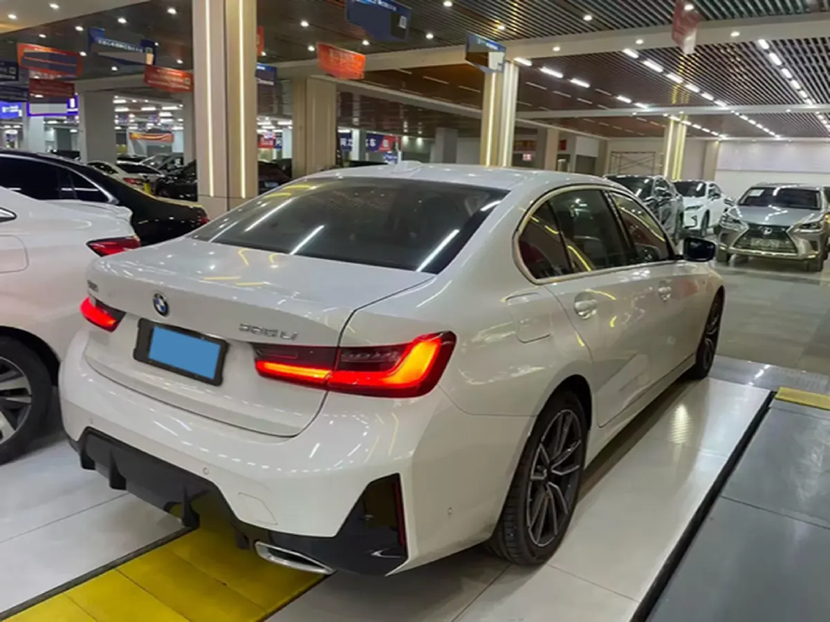 2025 BMW 3 Series 2.0T 184HP L4 8AT,autocango,china used car exporter,china ev exporter,chinese used car exporter,chinese used ev exporter