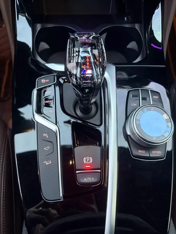 2021 BMW X4 2.0T 184HP L4 8AT,autocango,china used car exporter,china ev exporter,chinese used car exporter,chinese used ev exporter