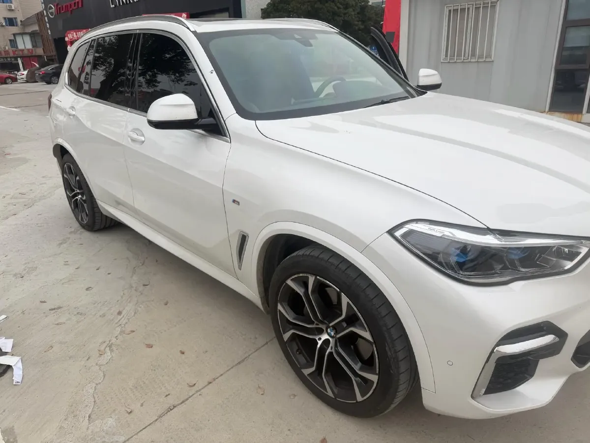 2022 BMW X5 3.0T 333HP L6 8AT,autocango,china used car exporter,china ev exporter,chinese used car exporter,chinese used ev exporter
