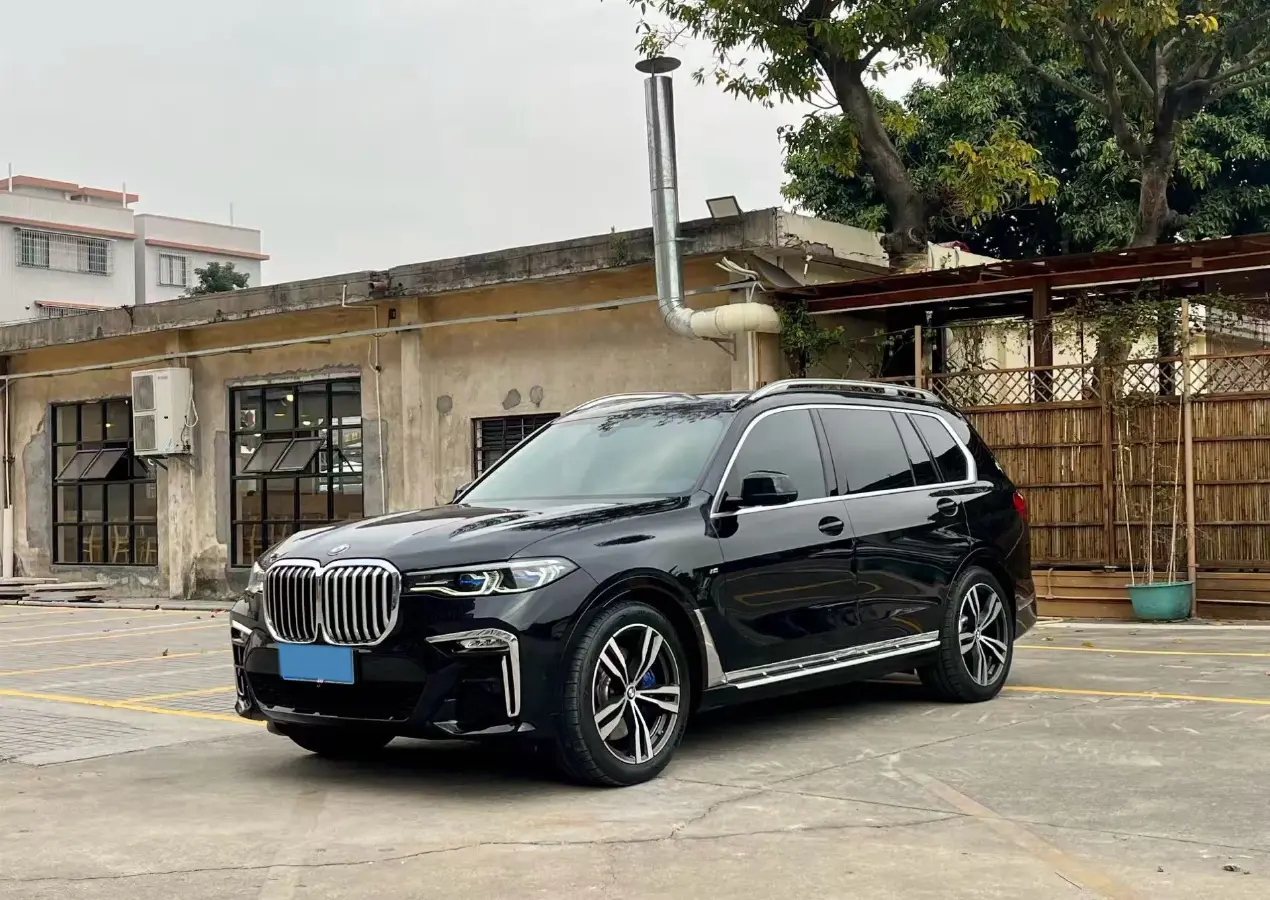 2021 BMW X7 3.0T 340HP L6 8AT