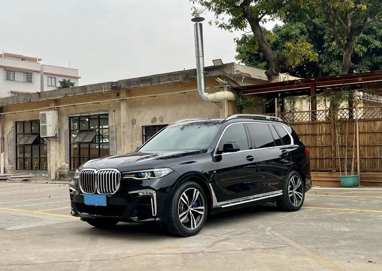 2021 BMW X7 3.0T 340HP L6 8AT,autocango,china used car exporter,china ev exporter,chinese used car exporter,chinese used ev exporter