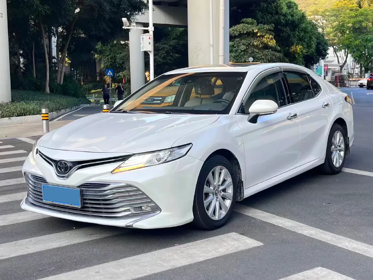 2018 Toyota Camry 2.0L 169HP L4 6AT,autocango,china used car exporter,china ev exporter,chinese used car exporter,chinese used ev exporter