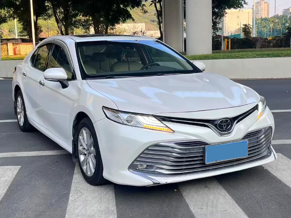 2018 Toyota Camry 2.0L 169HP L4 6AT,autocango,china used car exporter,china ev exporter,chinese used car exporter,chinese used ev exporter