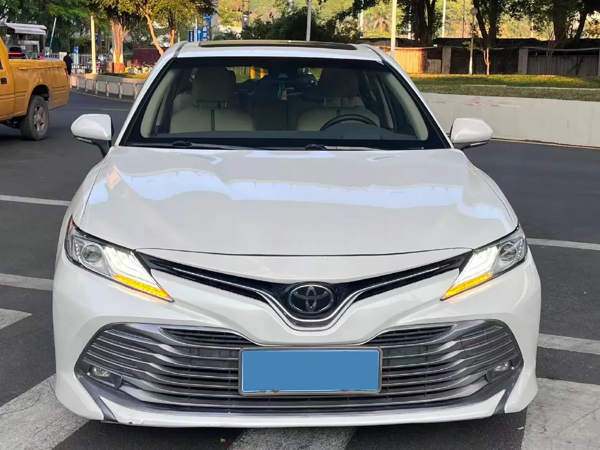 2018 Toyota Camry 2.0L 169HP L4 6AT,autocango,china used car exporter,china ev exporter,chinese used car exporter,chinese used ev exporter