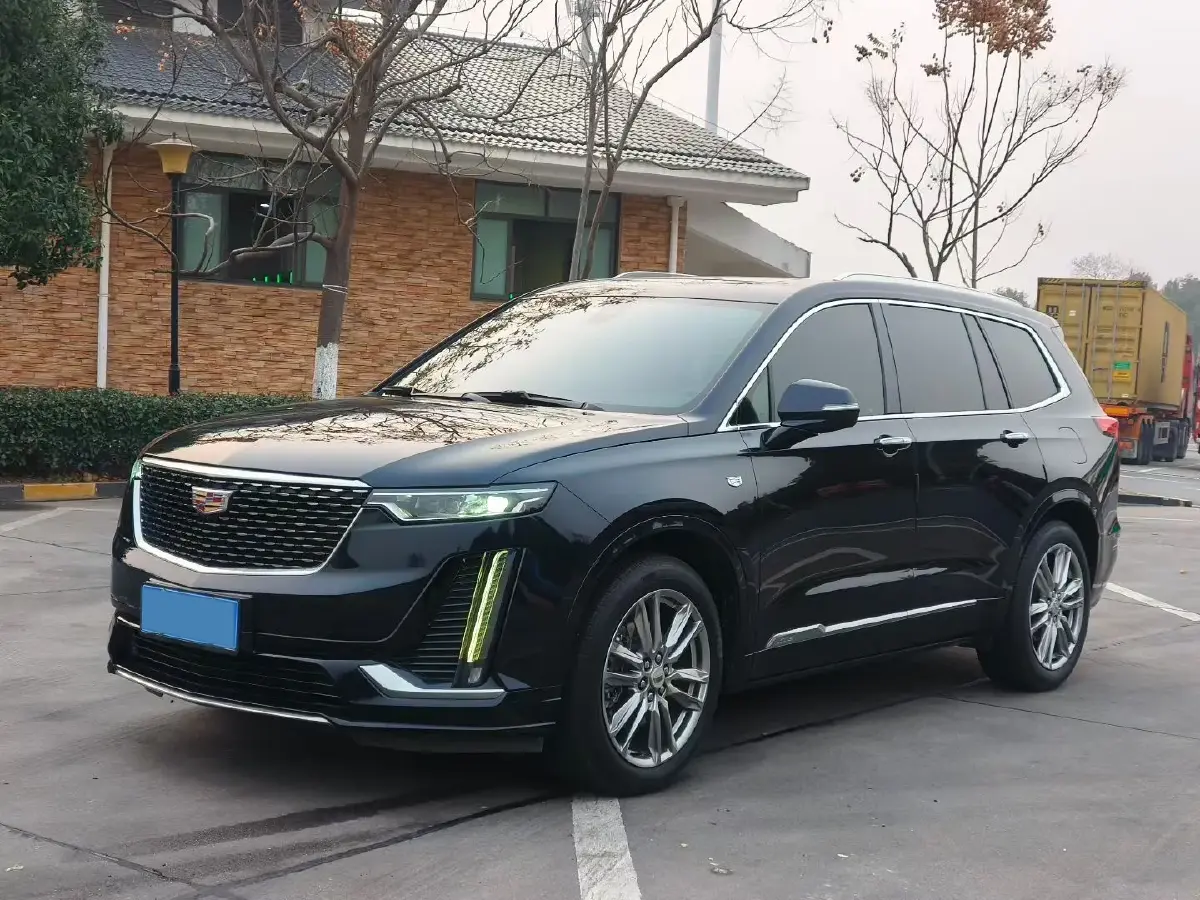 2022 Cadillac XT6 2.0T 237HP L4 9AT