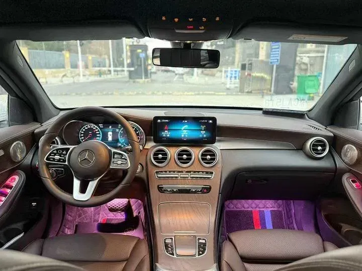 2021 Mercedes-Benz GLC Class 2.0T 197HP L4 9AT,autocango,china used car exporter,china ev exporter,chinese used car exporter,chinese used ev exporter