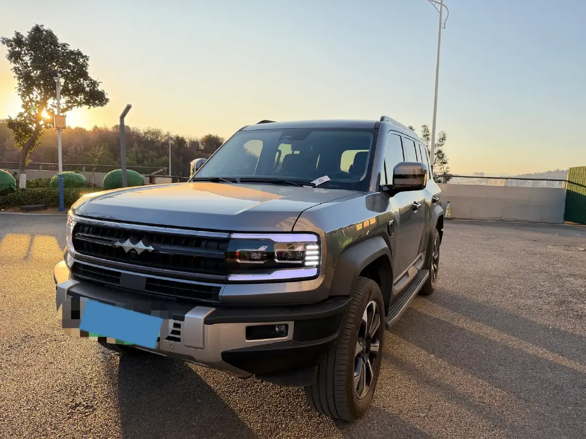 2023 FangChengBao Bao 5 1.5T 194HP L4 E-CVT PHEV 31.8KWH