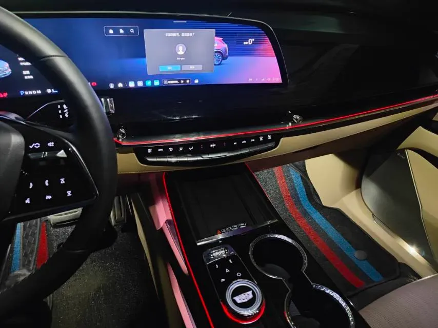 2025 Cadillac XT5 2.0T 237HP L4 9AT,autocango,china used car exporter,china ev exporter,chinese used car exporter,chinese used ev exporter