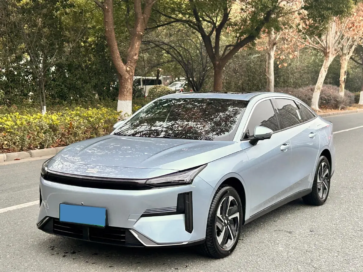 2025 BYD Sea Lion 05 DM-i 1.5L 101HP L4 E-CVT PHEV 12.9KWH