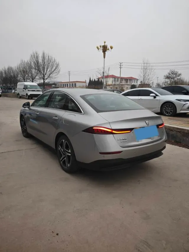 2023 Roewe D7 1.5L 112HP L4 1DHT PHEV 21.4KWH,autocango,china used car exporter,china ev exporter,chinese used car exporter,chinese used ev exporter
