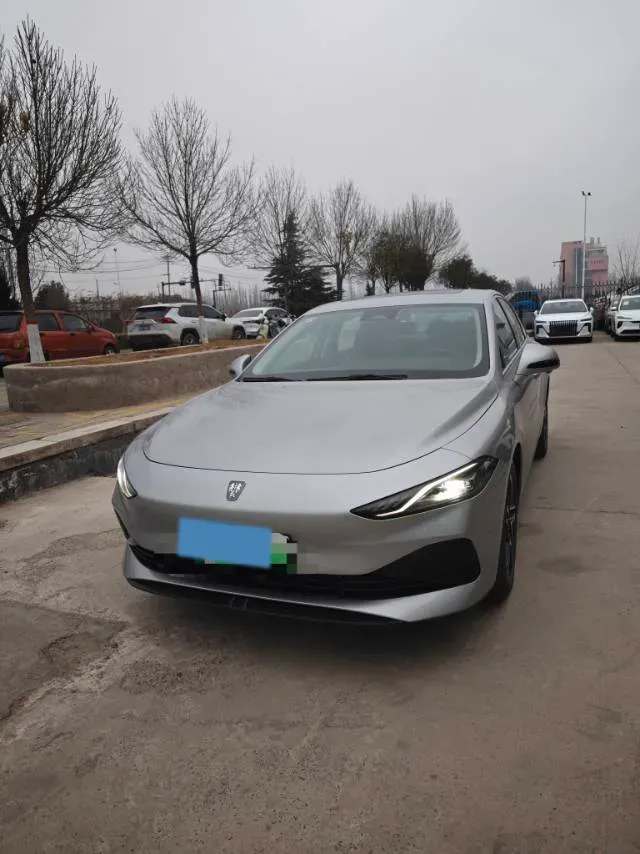2023 Roewe D7 1.5L 112HP L4 1DHT PHEV 21.4KWH,autocango,china used car exporter,china ev exporter,chinese used car exporter,chinese used ev exporter