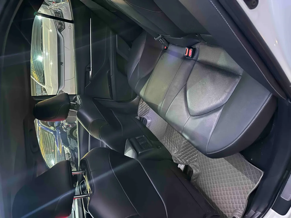 2019 Toyota Camry 2.5L 178HP L4 E-CVT Hybrid,autocango,china used car exporter,china ev exporter,chinese used car exporter,chinese used ev exporter