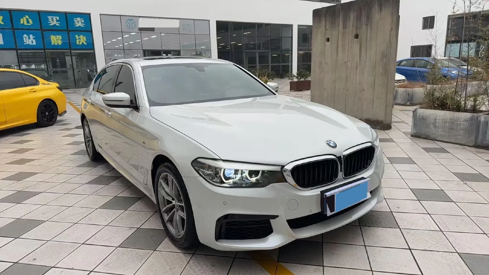 2020 BMW 5 Series 2.0T 184HP L4 8AT,autocango,china used car exporter,china ev exporter,chinese used car exporter,chinese used ev exporter