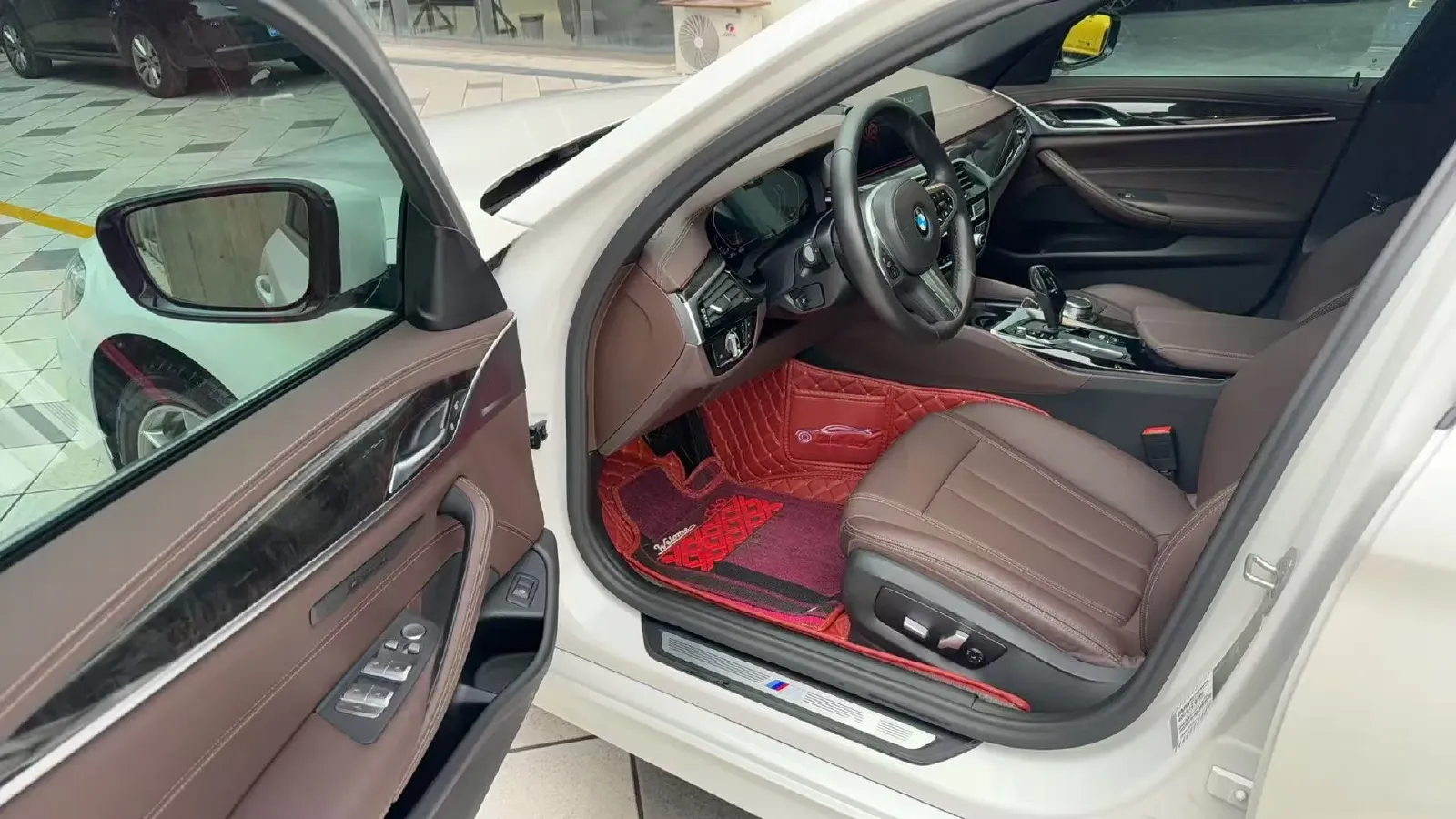 2020 BMW 5 Series 2.0T 184HP L4 8AT,autocango,china used car exporter,china ev exporter,chinese used car exporter,chinese used ev exporter