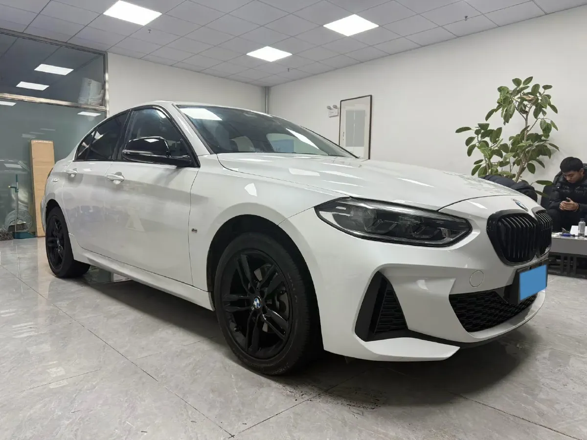 2022 BMW 1 Series 1.5T 140HP L3 7DCT,autocango,china used car exporter,china ev exporter,chinese used car exporter,chinese used ev exporter