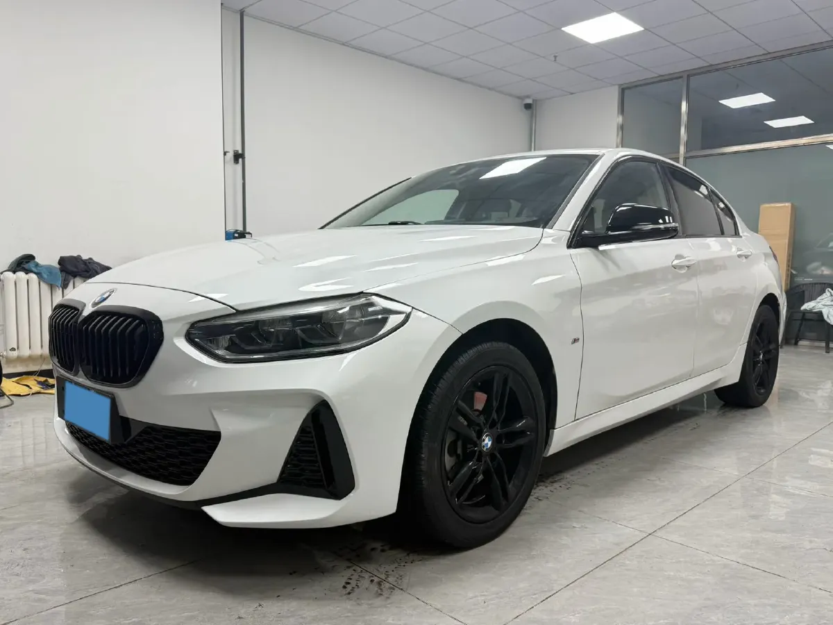 2022 BMW 1 Series 1.5T 140HP L3 7DCT,autocango,china used car exporter,china ev exporter,chinese used car exporter,chinese used ev exporter