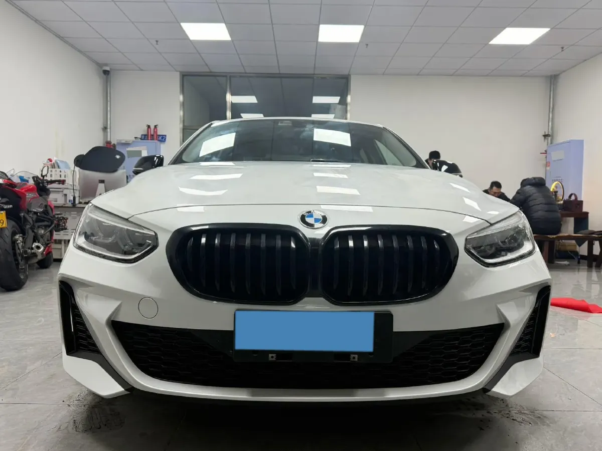 2022 BMW 1 Series 1.5T 140HP L3 7DCT,autocango,china used car exporter,china ev exporter,chinese used car exporter,chinese used ev exporter