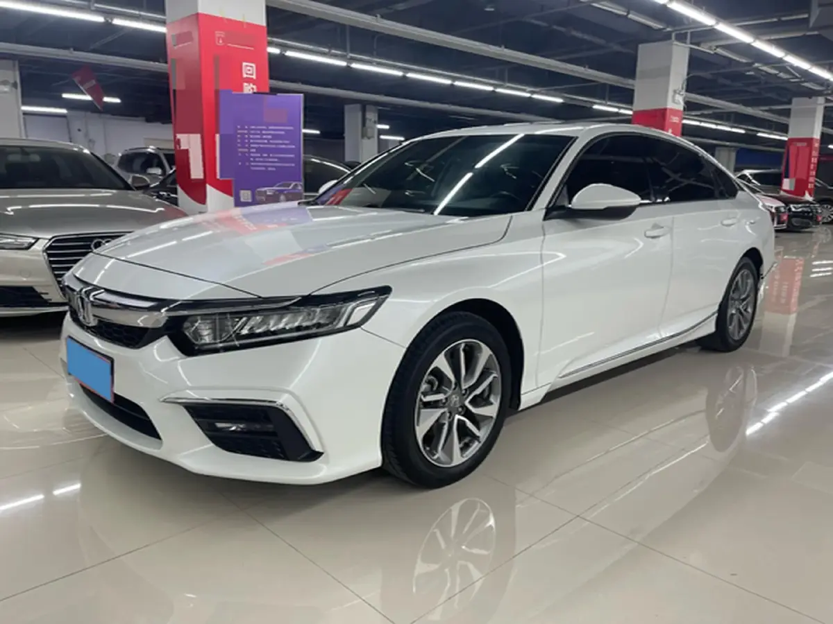 2019 Honda Inspire 1.5T 194HP L4 CVT