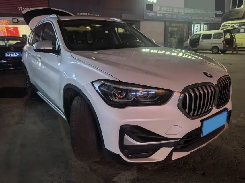 2021 BMW X1 1.5T 140HP L3 7DCT,autocango,china used car exporter,china ev exporter,chinese used car exporter,chinese used ev exporter