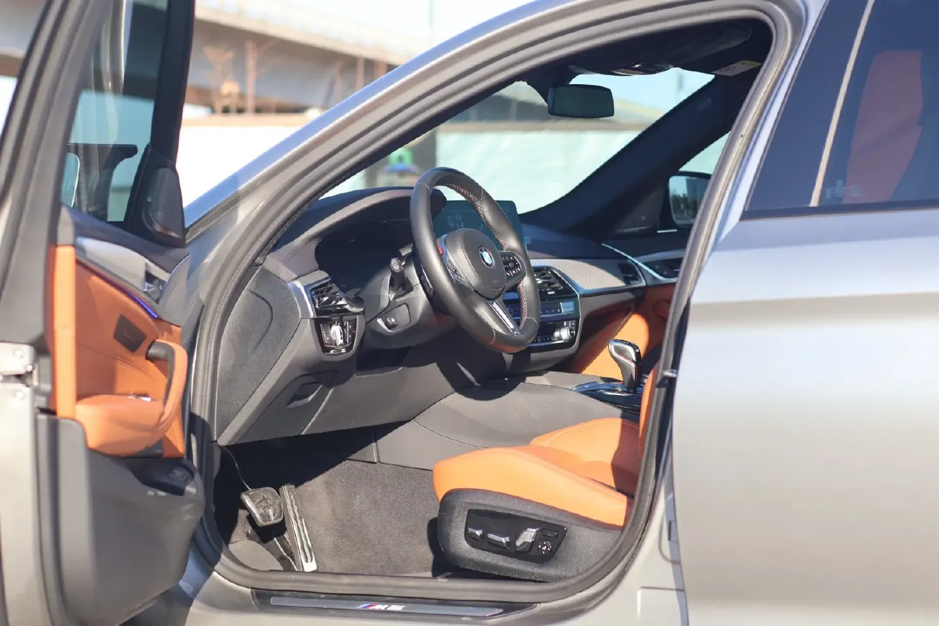 2019 BMW M5 4.4T 625HP V8 8AT,autocango,china used car exporter,china ev exporter,chinese used car exporter,chinese used ev exporter